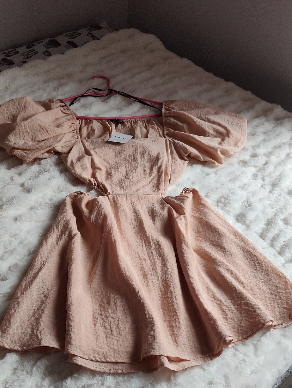 Forever 21 Blush Puff Sleeve Dress With Cutout Waist
